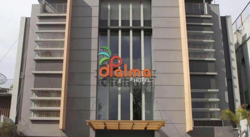 Dpalma Hotel Бандунг Екстериор снимка